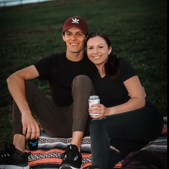 Meet your Posher, Amy - Picture 1 of 1